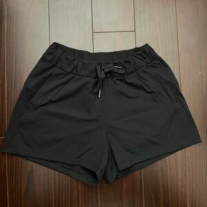 black lululemon shorts size 6
